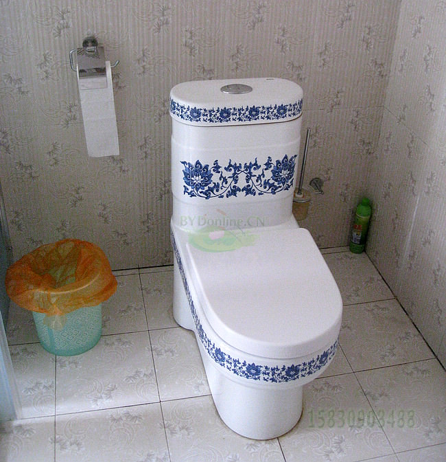青花瓷风格马桶
